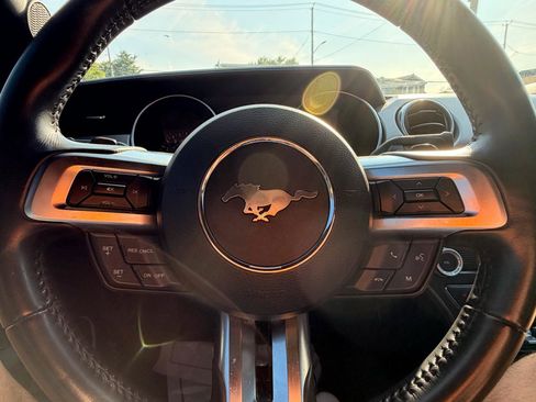 Used 2020 Ford Mustang GT Premium RWD image 23