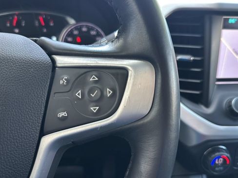 Used 2019 GMC Acadia SLT FWD image 23