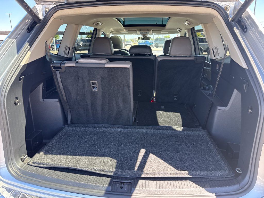Used 2024 Volkswagen Atlas SEL AWD/4WD image 28