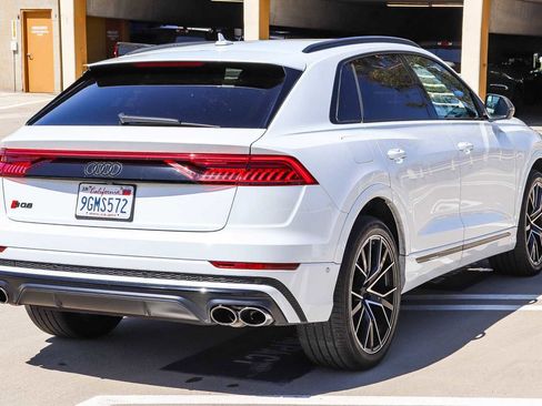 Used 2023 Audi SQ8 Prestige w/ Prestige Package AWD/4WD image 4