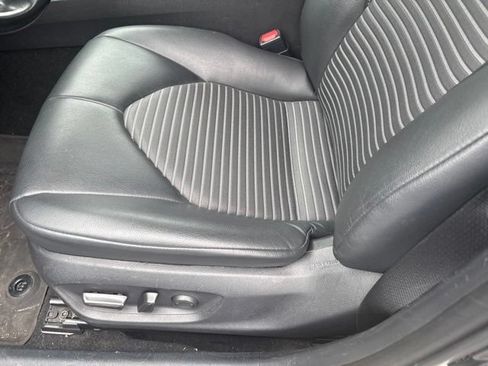 Used 2023 Toyota Camry SE FWD image 12