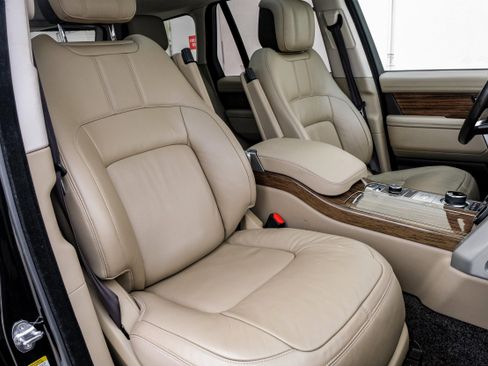 Used 2019 Land Rover Range Rover image 37