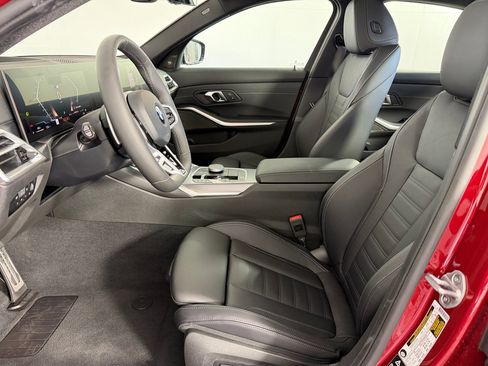 Used 2026 BMW 330i xDrive Sedan w/ M Sport Package AWD/4WD image 5