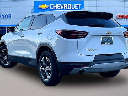 Used 2025 Chevrolet Blazer LT AWD/4WD image 4