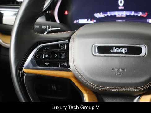 Used 2023 Jeep Grand Cherokee L Summit image 8