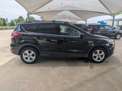 Used 2016 Ford Escape SE w/ SE Leather Comfort Package image 4