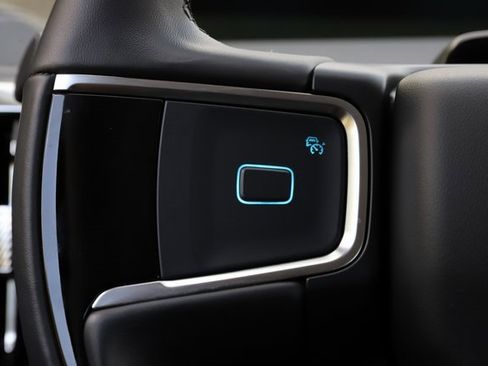 Certified 2025 Ford Expedition Platinum w/ Driver's Package image 29