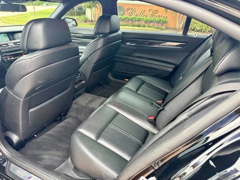 Used 2012 BMW 750Li image 12