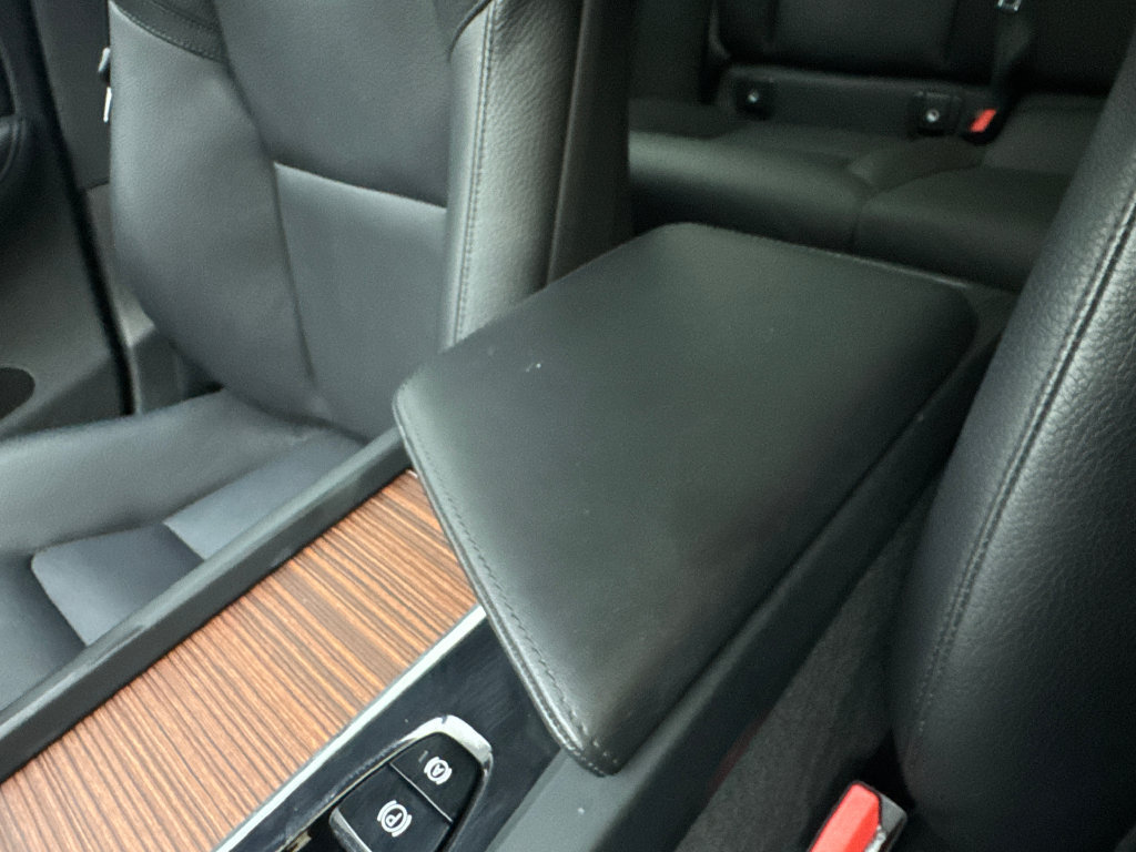Used 2023 Volvo XC60 B5 Plus FWD image 72