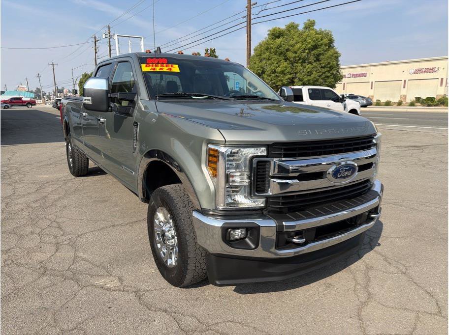 Used 2019 Ford F350 XLT w/ XLT Premium Package AWD/4WD image 3