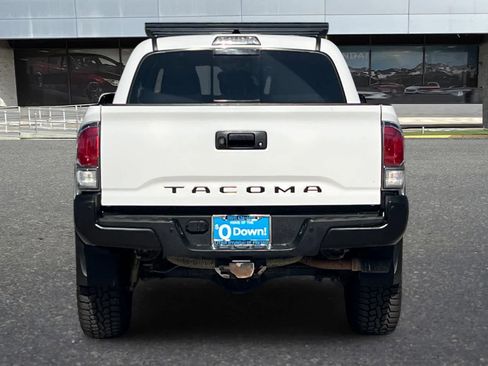 Used 2020 Toyota Tacoma TRD Off-Road w/ Technology Package AWD/4WD image 8