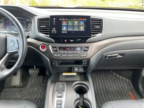 Used 2023 Honda Passport TrailSport image 19