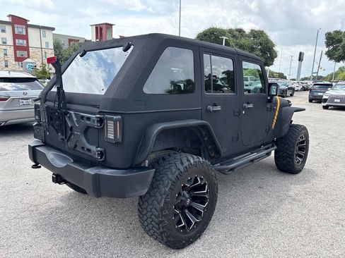 Used 2017 Jeep Wrangler Unlimited Sport w/ Quick Order Package 24S AWD/4WD image 5