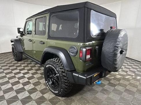 Used 2023 Jeep Wrangler Unlimited w/ 8.4" Radio Group AWD/4WD image 5