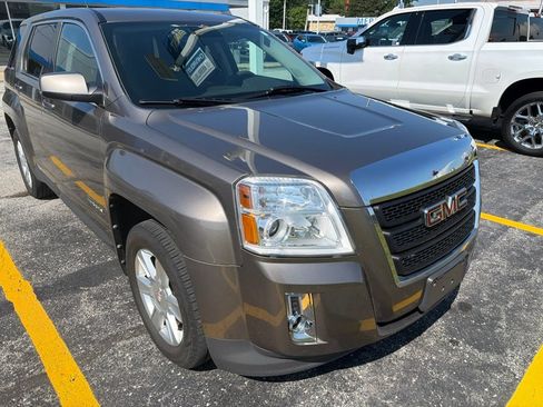 Used 2012 GMC Terrain SLE AWD/4WD image 3