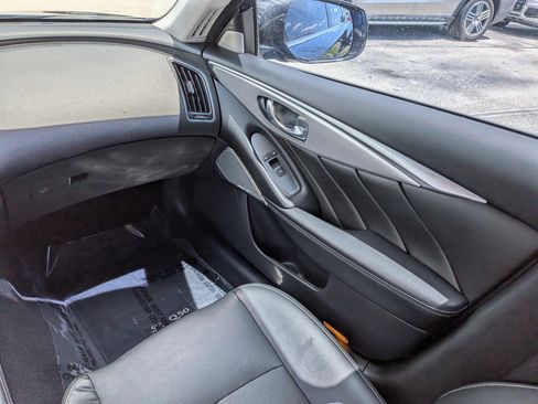 Used 2022 INFINITI Q50 Luxe w/ Cargo Package RWD image 18
