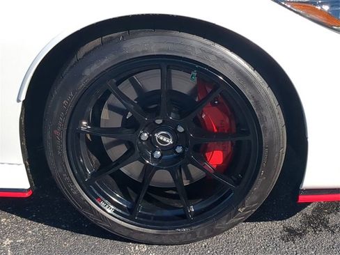 New 2024 Nissan Z NISMO w/ Floor Mat Package image 10