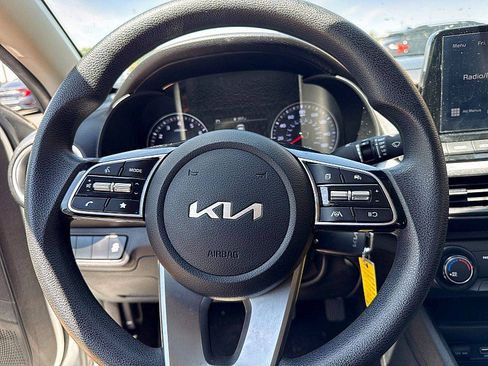 Used 2023 Kia Forte LXS FWD image 20