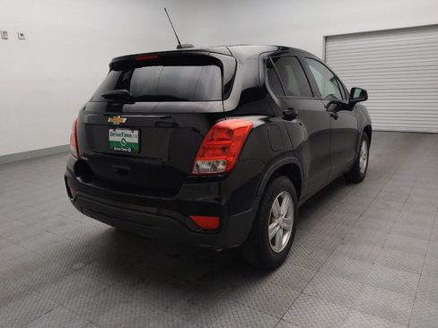 Used 2020 Chevrolet Trax LS w/ Tint and Cruise Package FWD image 9