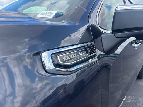 Used 2025 GMC Sierra 1500 SLT RWD image 2