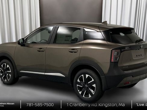New 2026 Nissan Kicks SV w/ Cold Weather Package image 7