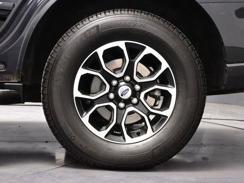 Used 2024 Ford Expedition XLT image 41