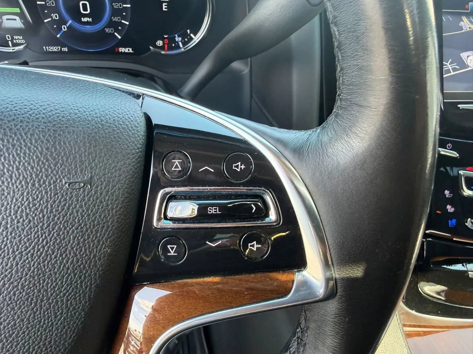 Used 2020 Cadillac Escalade ESV Luxury RWD image 22