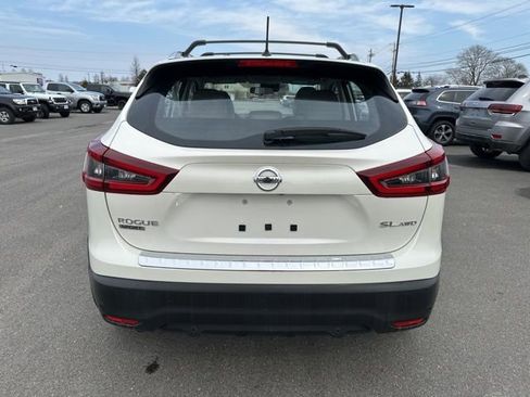 Used 2022 Nissan Rogue Sport SL image 6