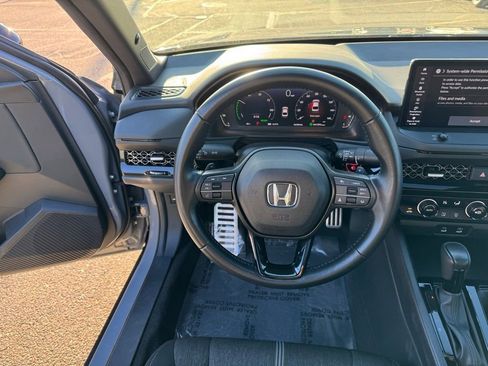 Used 2023 Honda Accord Sport image 12