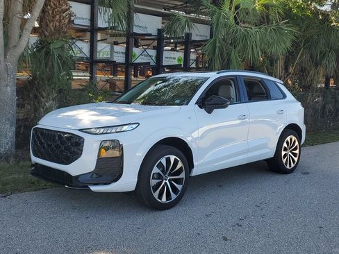 New 2026 Audi Q3 quattro 2.0T AWD/4WD image 9