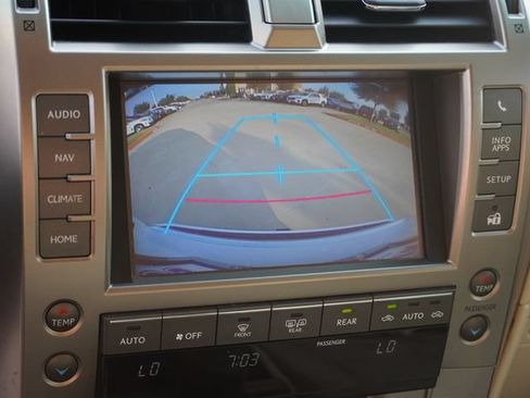 Used 2014 Lexus GX 460 w/ Premium Package AWD/4WD image 24