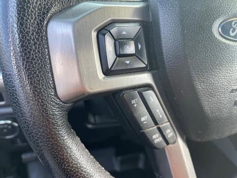 Used 2015 Ford F150 Platinum w/ Equipment Group 701A Luxury image 10