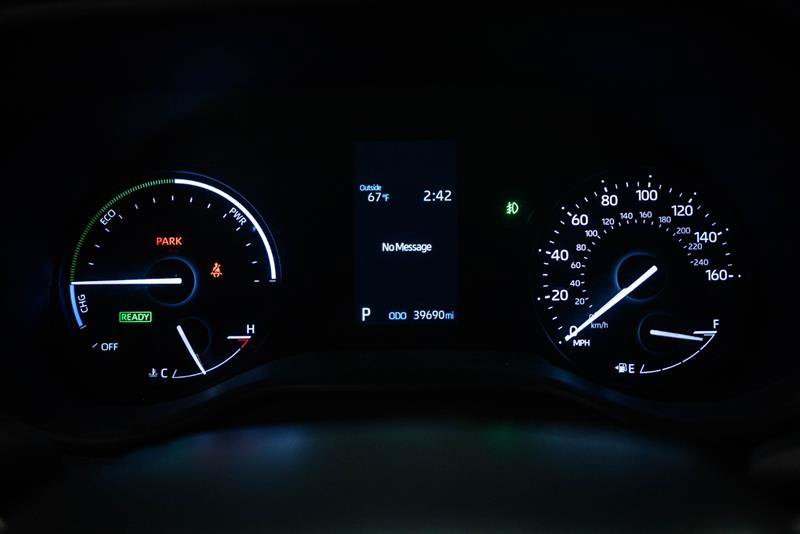 Used 2024 Toyota Sienna XLE w/ XLE Plus Package FWD image 18