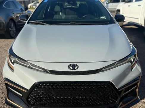 Used 2021 Toyota Corolla SE image 2