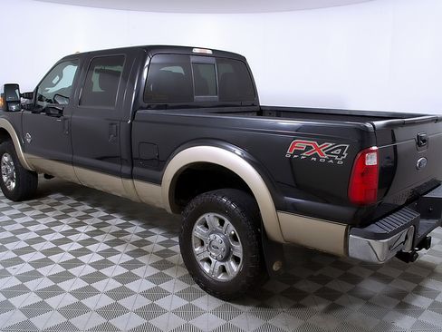 Used 2012 Ford F350 Lariat w/ Chrome Pkg image 9