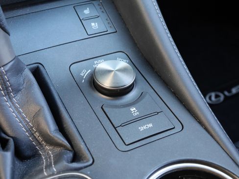 Used 2015 Lexus RC 350 image 30