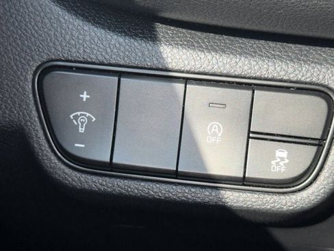 Used 2024 Kia Seltos EX image 14