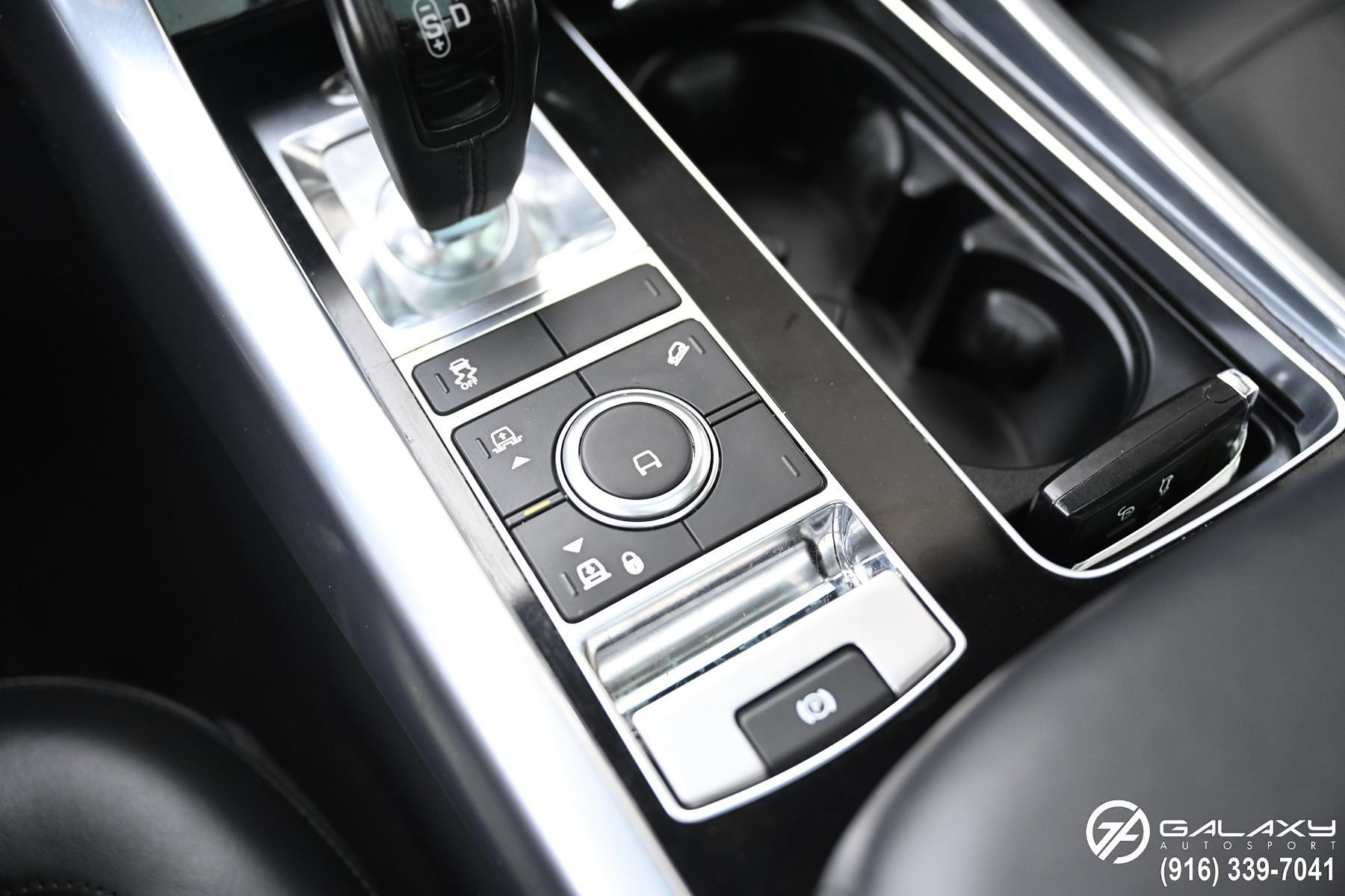Used 2019 Land Rover Range Rover Sport HSE AWD/4WD image 28