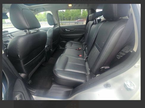 Used 2017 Nissan Rogue SL w/ SL Premium Package AWD/4WD image 9
