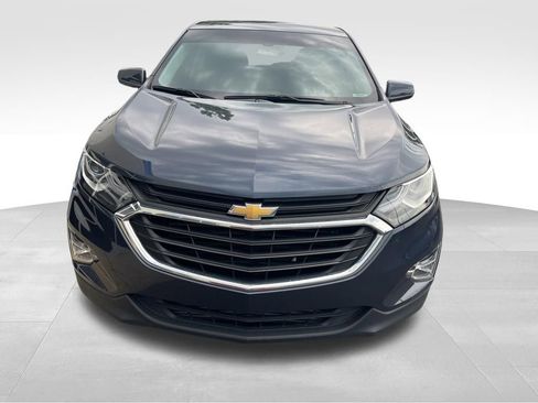 Used 2018 Chevrolet Equinox LT FWD image 2