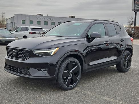 New 2026 Volvo XC40 B5 Ultra w/ Protection Package Premier image 3