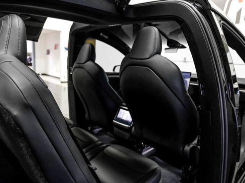 Used 2022 Tesla Model X AWD/4WD image 27