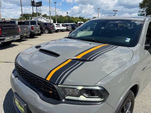 Used 2023 Dodge Durango R/T w/ Hemi Orange Plus Package AWD/4WD image 8