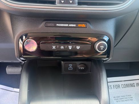 Used 2023 Ford Escape Active w/ Tech Pack #1 FWD image 18