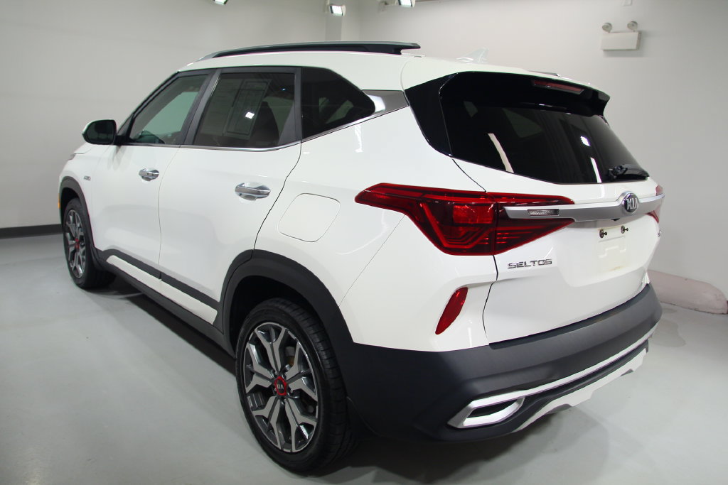 Used 2021 Kia Seltos SX AWD/4WD image 16