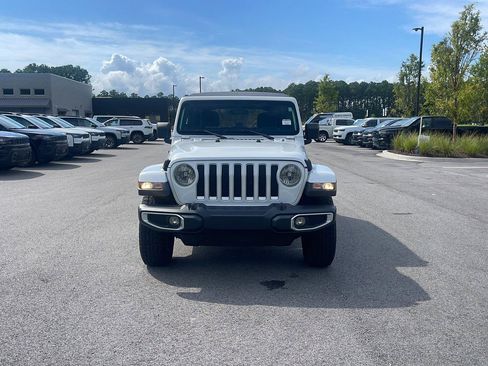 Used 2021 Jeep Wrangler Unlimited Sahara AWD/4WD image 2