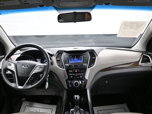 Used 2018 Hyundai Santa Fe Sport FWD image 12