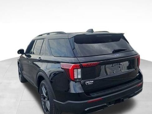 New 2026 Ford Explorer ST-Line w/ ST-Line Street Pack image 2