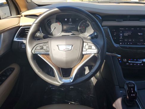 Used 2022 Cadillac XT6 Premium Luxury w/ Platinum Package image 16