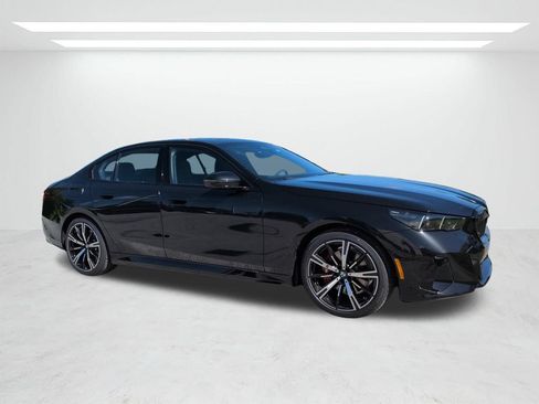 New 2027 BMW 530i xDrive w/ M Sport Package AWD/4WD image 2